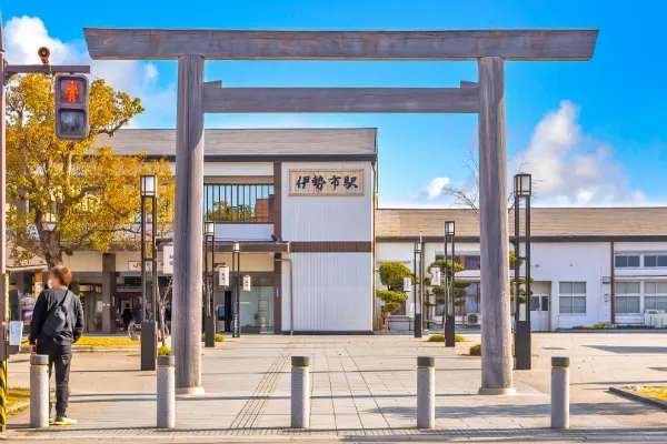 伊勢市駅前 外宮参道(伊勢市）